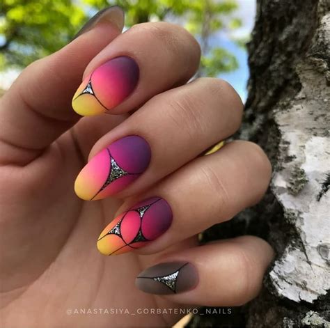 24 наистина разкошни маникюра за къси нокти-Произведения на изкуството ...