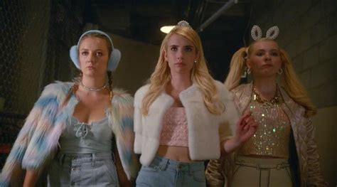 Сериал Королевы крика (2 сезон) смотреть онлайн