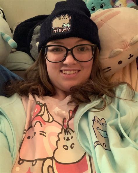 December gamer stuff : r/pusheen