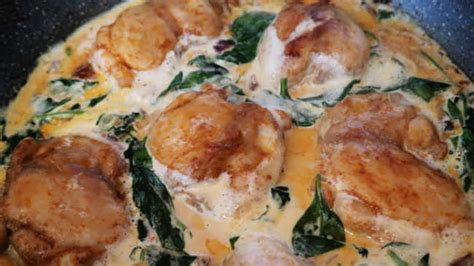 Keto Tuscan Chicken Recipe - Easy, Creamy One Pan Low Carb Meal