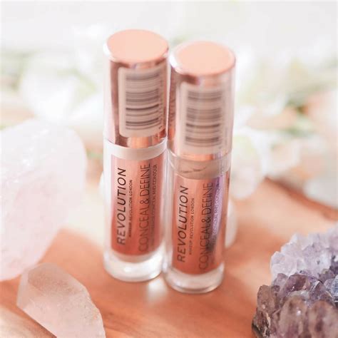 Makeup Revolution Conceal and Define Concealer