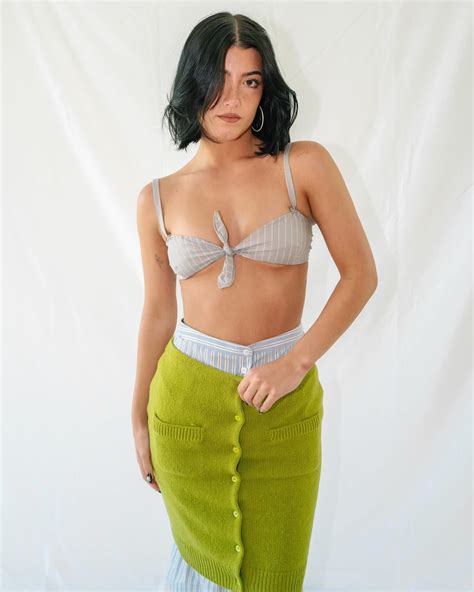 Charli D'Amelio: Age, Wiki, Bio, Height, Weight, Parents, Husband