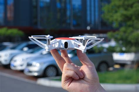 Xiaomi MITU Mini RC drone has an HD camera, control via smartphone and ...