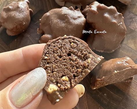 Ferrero Rocher Tem Amendoim Ou Castanha - Ferrero Rocher para presentear quem você ama! - Monta Encanta