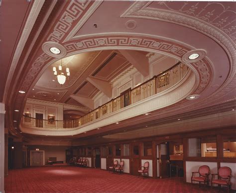 Performance Schedule and Visitor Guide for Hilbert Circle Theatre 31