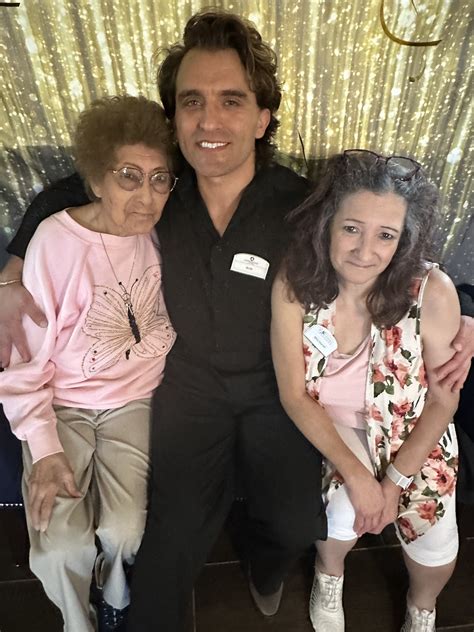 Discovery Village At Alliance Town Center - Creating Poppies out of