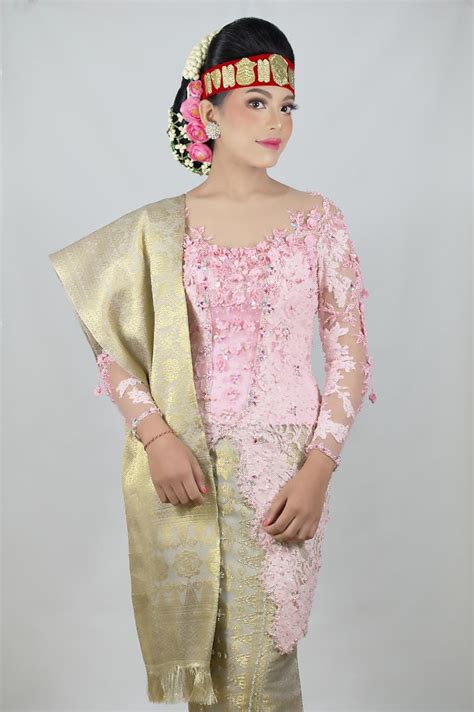 Make Up dan Kebaya Akad adat BATAK | Bryds Wedding Kebaya | Bridestory