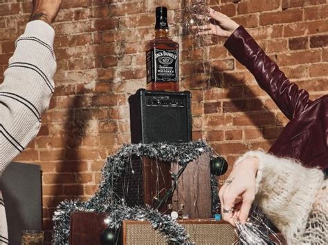 jack daniels  bringing   biggest bottle    time