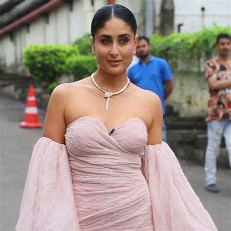 Kareena Kapoor Leaves Heads Turning In Latest Look For Dance India