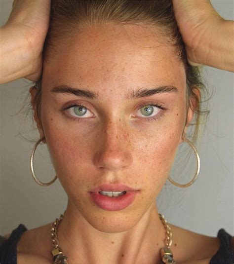 Lia | Talents Models