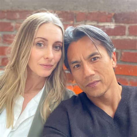 #231: How to Relationship Better with John Kim & Vanessa Bennett - Mark