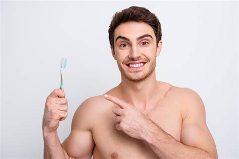 The Stain Stealer: 5 Tricks To Erase Brown Tones From Your Smile Forever