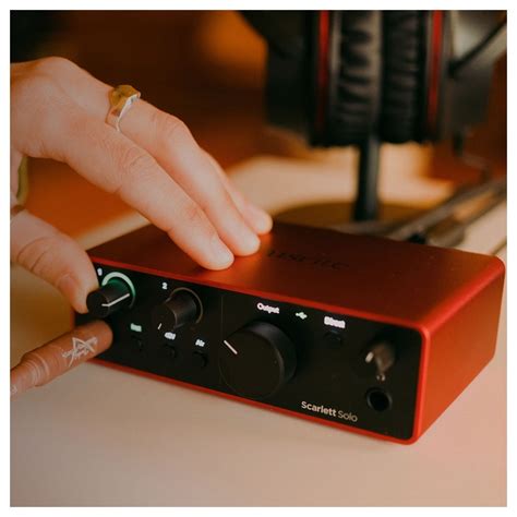 Focusrite Scarlett Solo 4th Gen Audio Interface at Gear4music