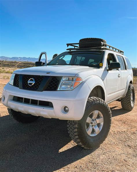 R51 Nissan Pathfinder Off-road Build on 35 inch Tires & Titan Swap