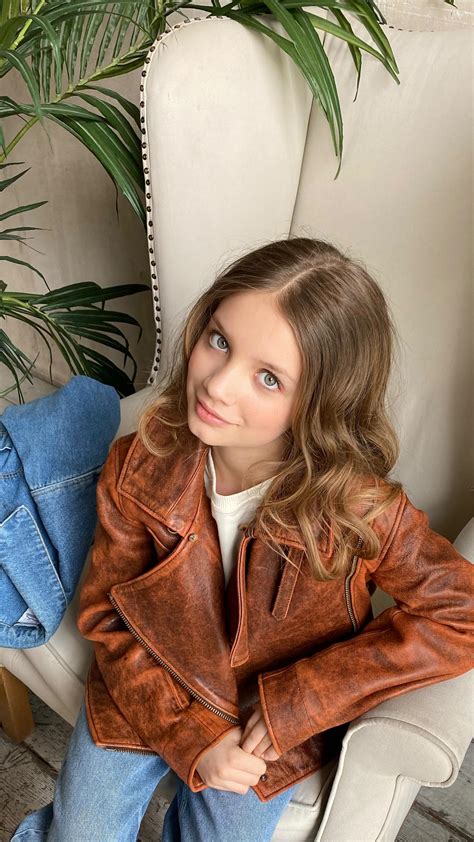 Идеальный свет и цвет @y_and_b_shop | MODELS🔝ANNA&ALENA | Rhye · Feel ...