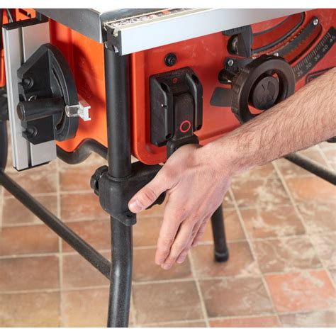 BORDSSÅG BLACK+DECKER BES720-QS 254MM 1800W | BAUHAUS