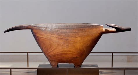 Tambour à fente yangéré | Tambour, Musée quai branly, Louvre