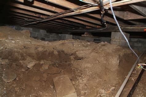 Crawl Space Vapor Barrier Installation - Midwest Basement Tech