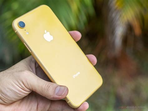 Apple iPhone XR pictures, official photos