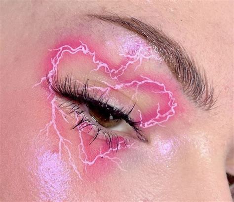 Pin on addibles | No eyeliner makeup, Graphic makeup, Dope makeup