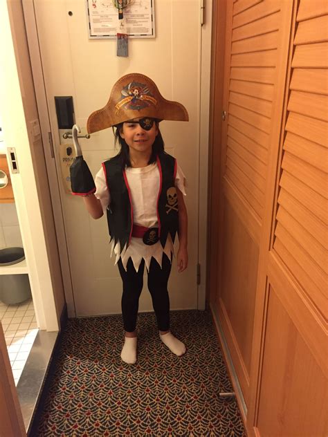 Pirate costume for Disney Cruise | Pirate costume, Fashion, Disney cruise