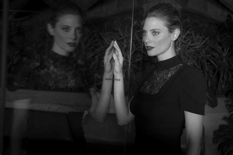 April Bowlby 2 – Manfred Baumann
