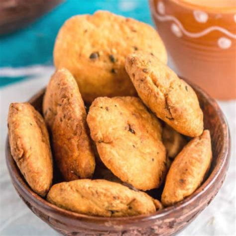 methi mathri sweedesi