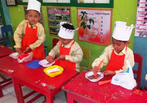 Anak Diajak Masak agar Menyukai Sayuran | PWMU.CO | Portal Berkemajuan