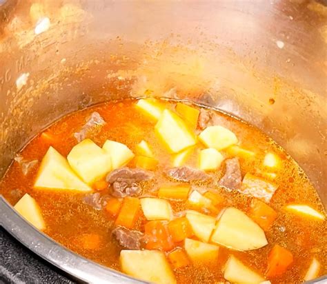 classic beef stew  carrots  potatoes tasty recollections