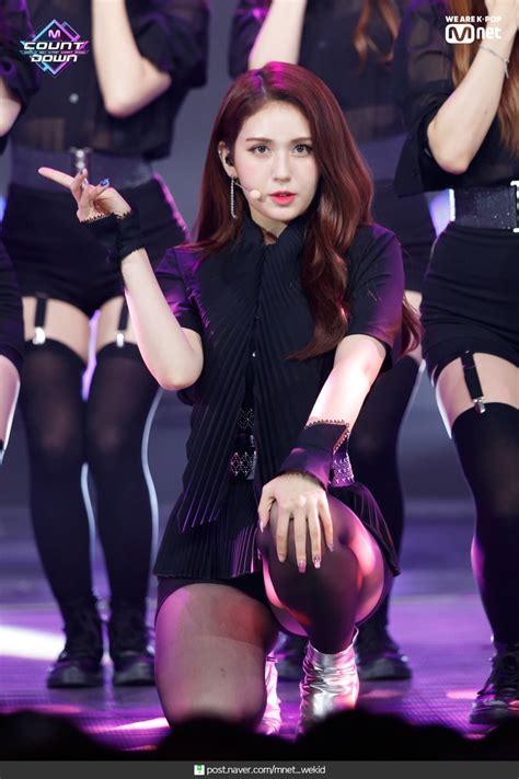 15 Times Jeon Somi Was A Gorgeous Queen With Legs For Days In High ...