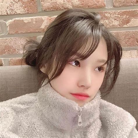 Pin de ♱ em Girl Crush(걸크러쉬)