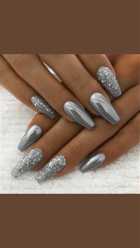 Pin by Irena on Nails | Silver sparkly nails, Silver nails, Stilleto ...