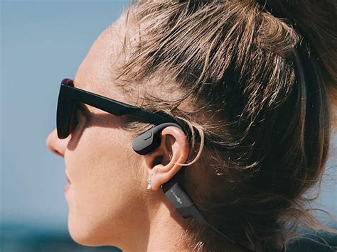 Aftershokz Aeropex Review 2020: Bone Conduction Headphones for Running