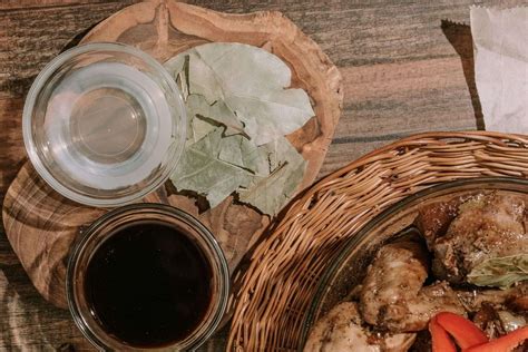how much vinegar to put in adobo