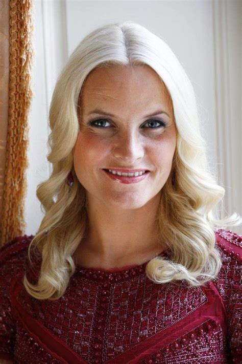 Royal Ladies on Twitter | Crown princess, Royal fashion, Royal