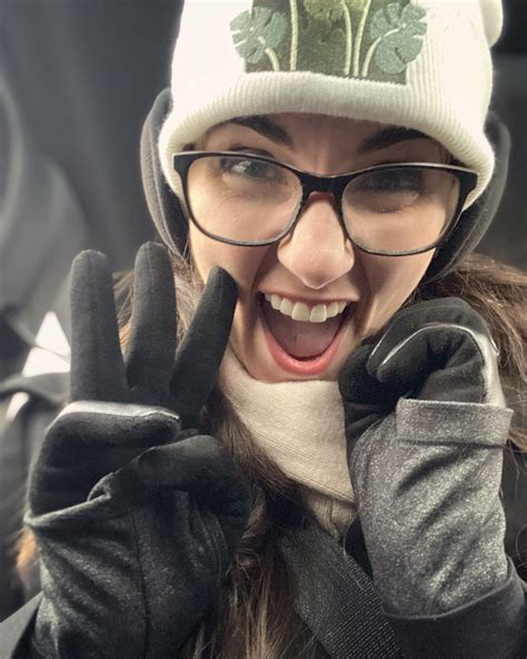 Anna Vanston (@goombanna) • Instagram photos and videos