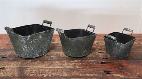 Rustic Metal Planters Set of 3 Nested Rustic Weathered Planter With ...