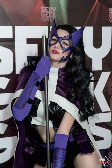 Huntress Helena Bertinelli by Vavalika on DeviantArt