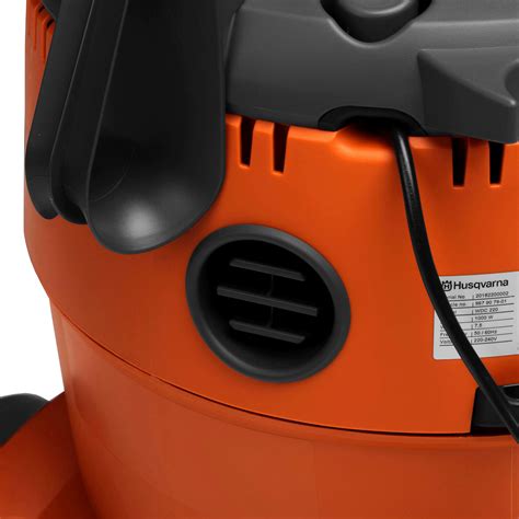 Купить Пылесос Husqvarna WDC 220 - цена: 16990 ₽, характеристики ...
