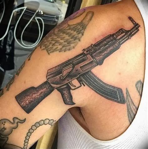 Tattoo Kalash - Mea uma e uiga i pe'a
