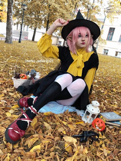 Do you like femboy cosplayers? What about Astolfo in a witch costume