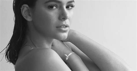 Bruna Marquezine Pelada E Nua - Bruna Marquezine faz topless em ensaio sensual para revista. Veja fotos ...