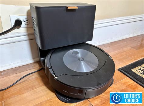 iRobot Roomba Combo j7+: a Worry-Free Mop Vac for Low-Traffic Floors ...