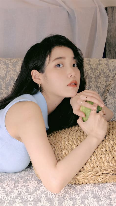 iu kpop idol wallpaper  hd id