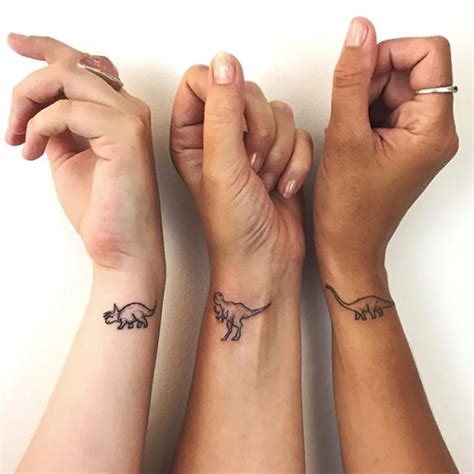 15 Friendship Tattoos That Aren’t Totally Cheesy | Friendship tattoos ...
