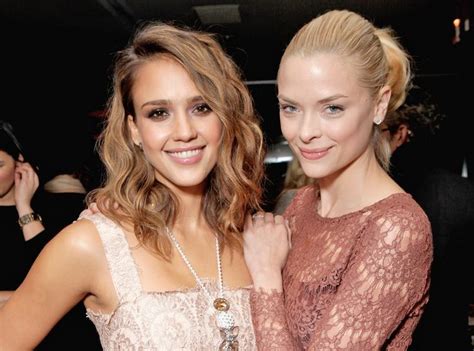 Pin de MermaidandtheMoon en Old School Jessica Alba Pics 9