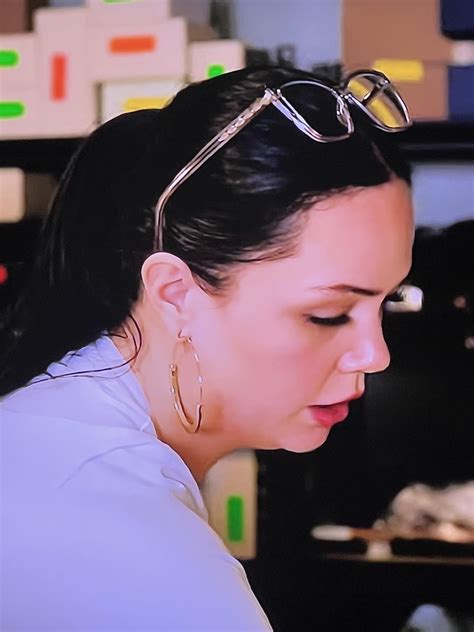 Team Double chin ! More chins than a Chinese phone book. : r/TheTpGentleman