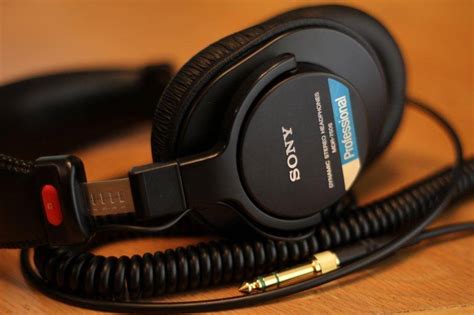Buy Sony Sony Mdr-7506 Wireless Bluetooth Earphones Online In India At ...