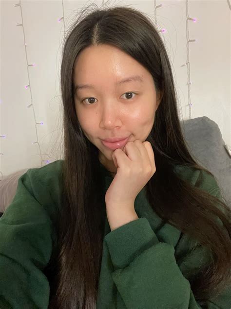 Here’s my no-makeup face! :) - Sexy