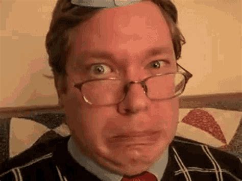 Scared Nervous Gif Scared Nervous Textingcat Discover - vrogue.co